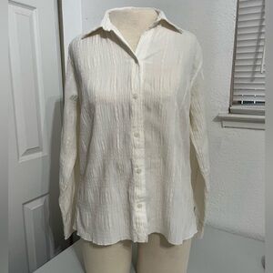 Woolrich Womens size small ivory Long Sleeve textured Button Down collared white